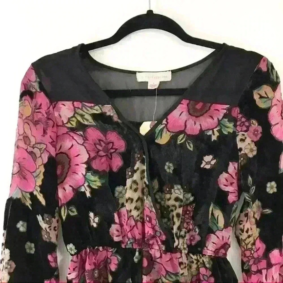 Band of Gypsies Black Velvet Floral Burnout Long Sleeve Romper - Picture 2 of 8